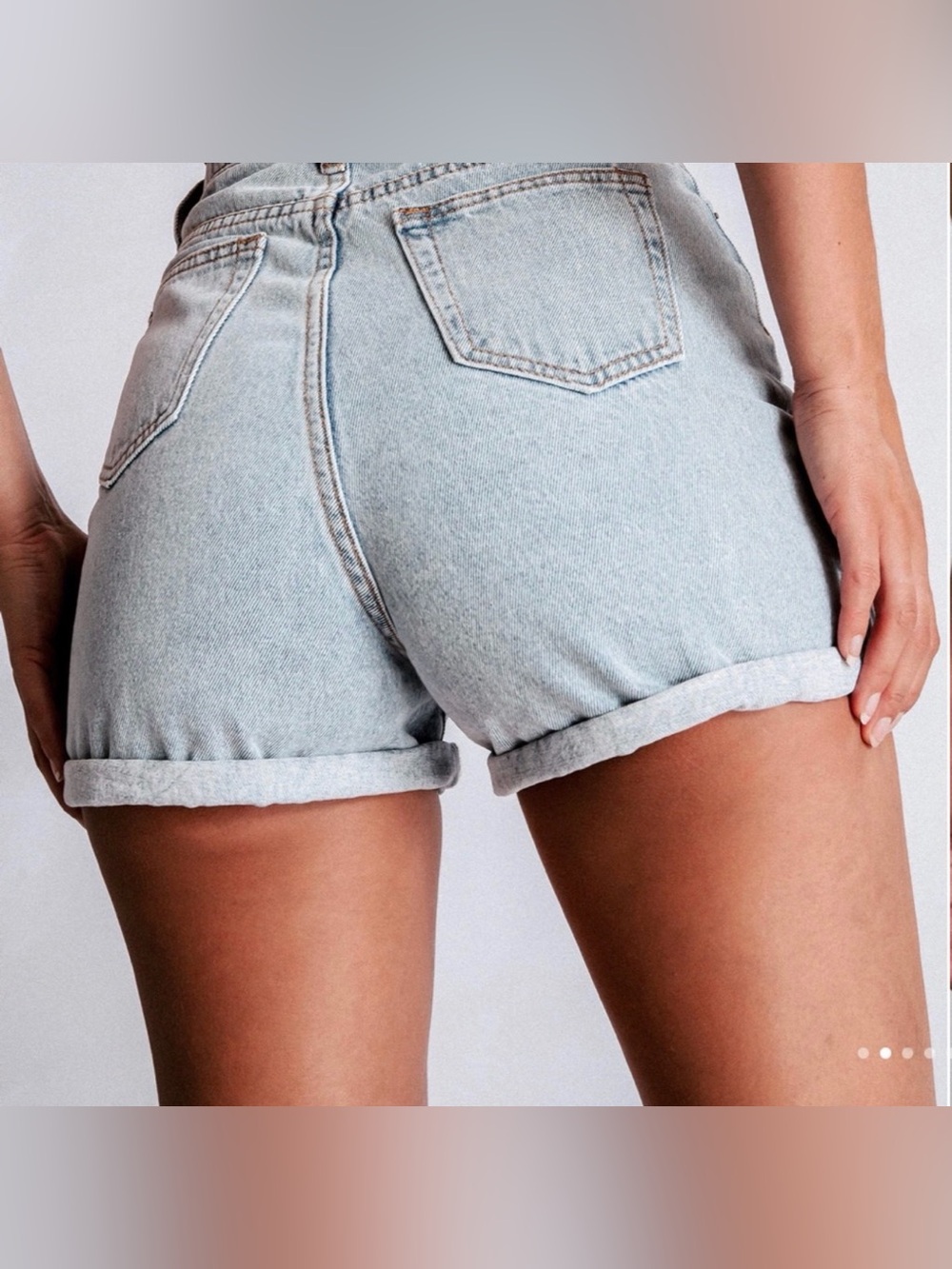MESHKI Verona Turn Up Hem Frayed Denim Shorts Light Blue NWT Size 16 Jean Shorts - Picture 2 of 11